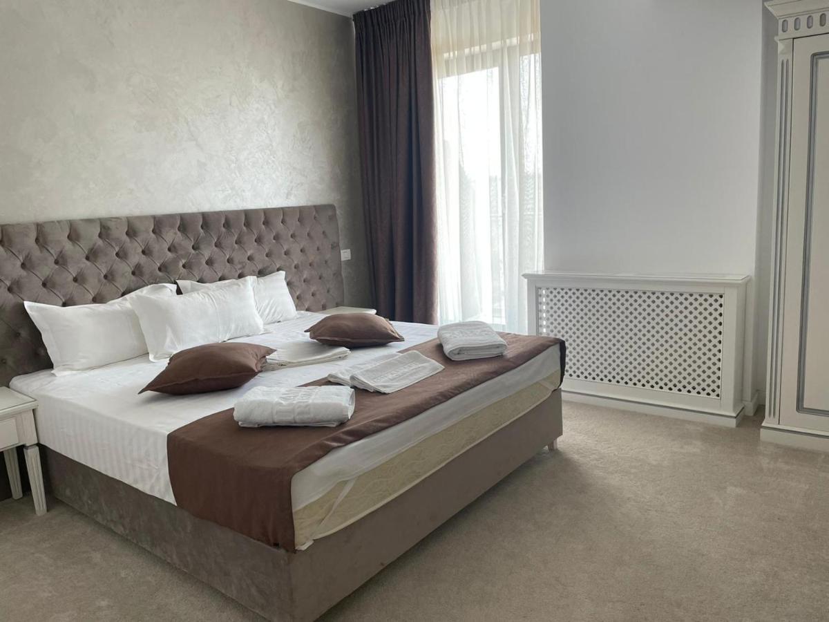Mira Residence Apart & Penthouse Нэводари Экстерьер фото