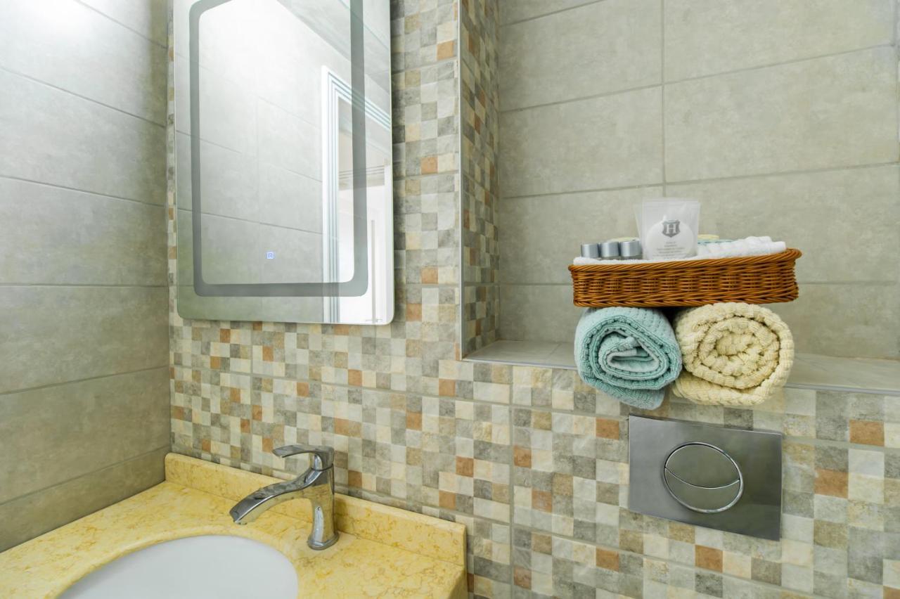 Mira Residence Apart & Penthouse Нэводари Экстерьер фото
