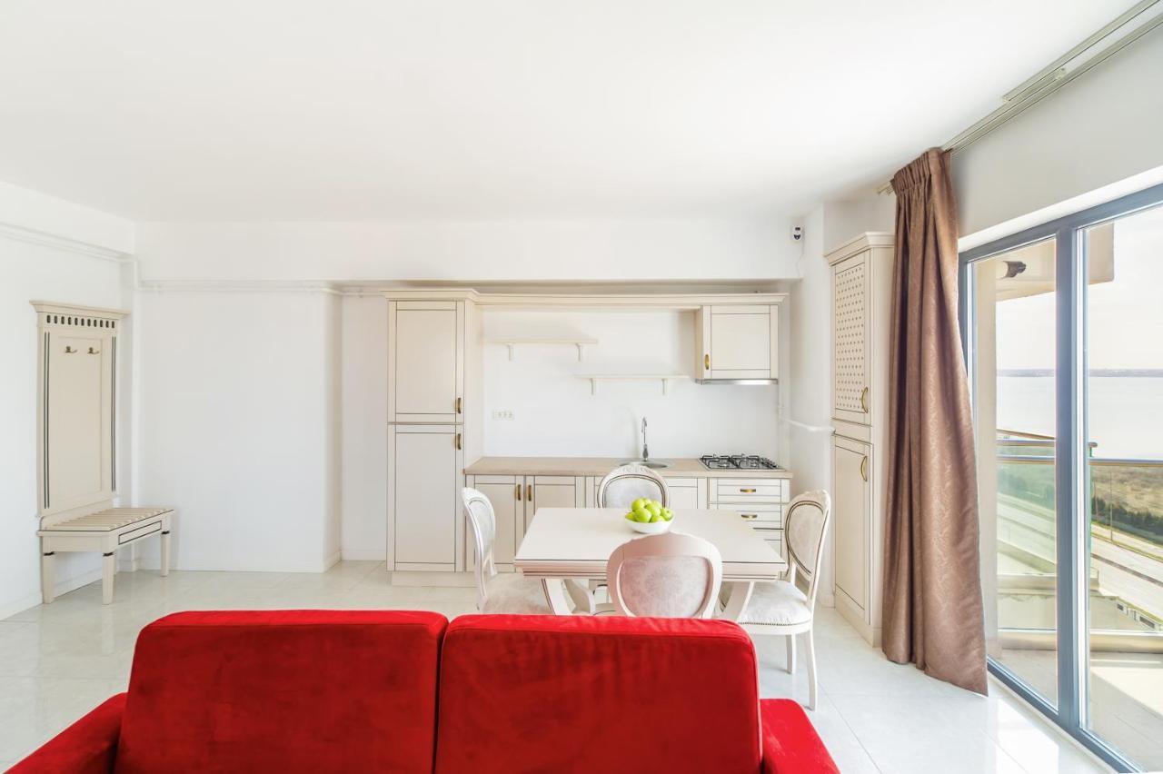 Mira Residence Apart & Penthouse Нэводари Экстерьер фото