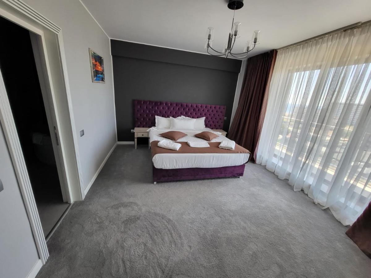 Mira Residence Apart & Penthouse Нэводари Экстерьер фото
