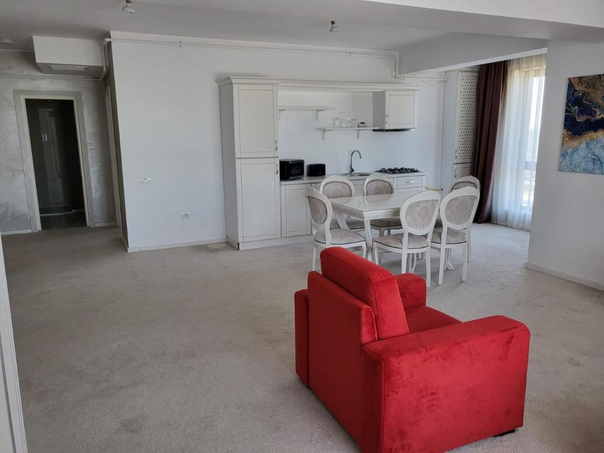 Mira Residence Apart & Penthouse Нэводари Экстерьер фото