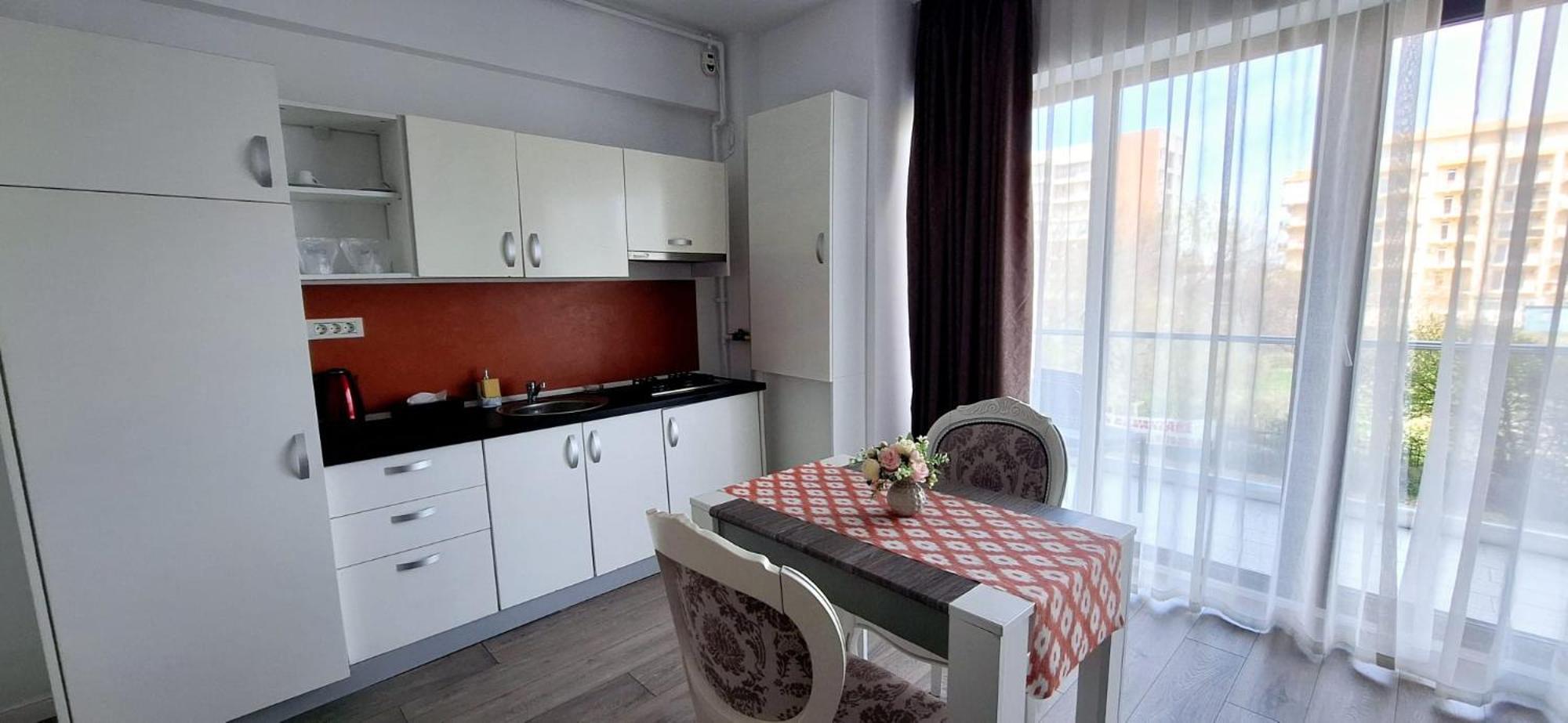 Mira Residence Apart & Penthouse Нэводари Экстерьер фото